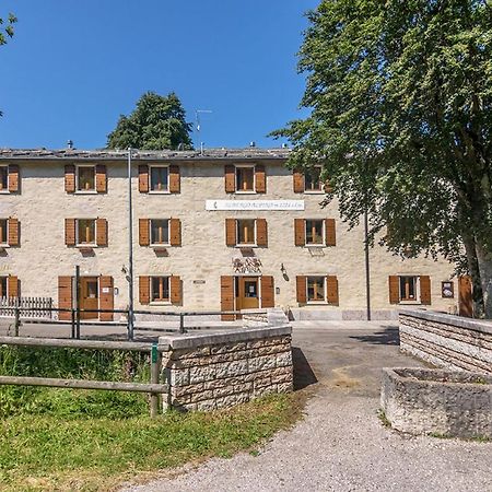 Locanda Alpina Ala Esterno foto
