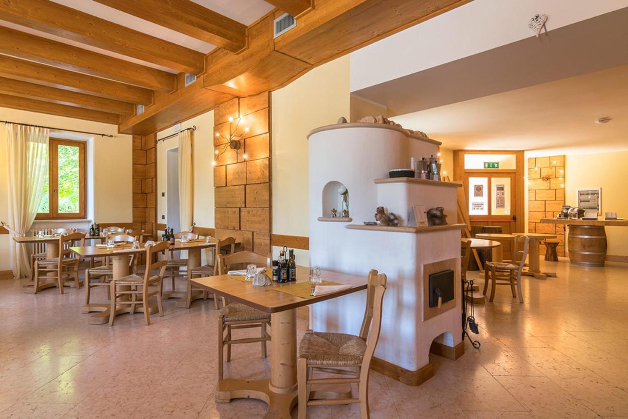 Locanda Alpina Ala Esterno foto