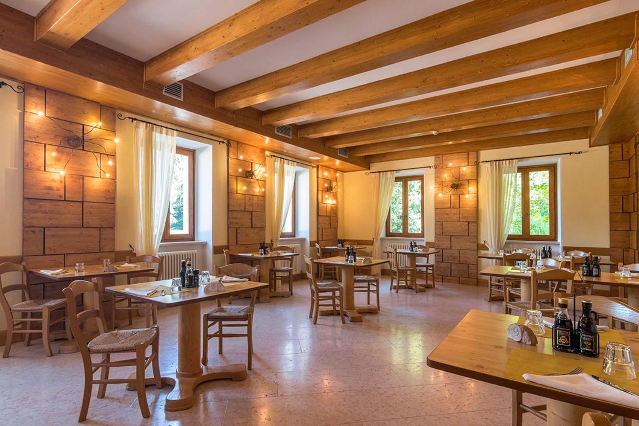 Locanda Alpina Ala Esterno foto