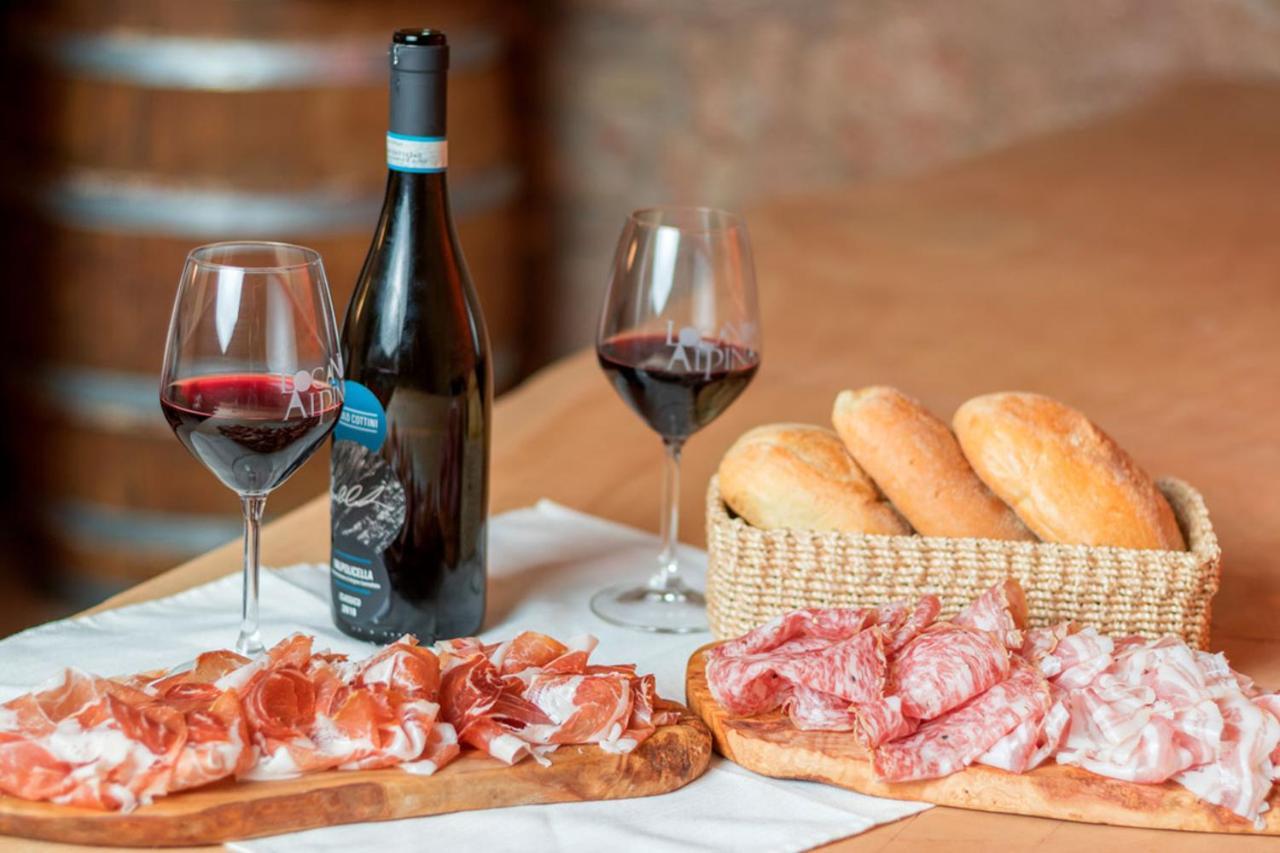 Locanda Alpina Ala Esterno foto