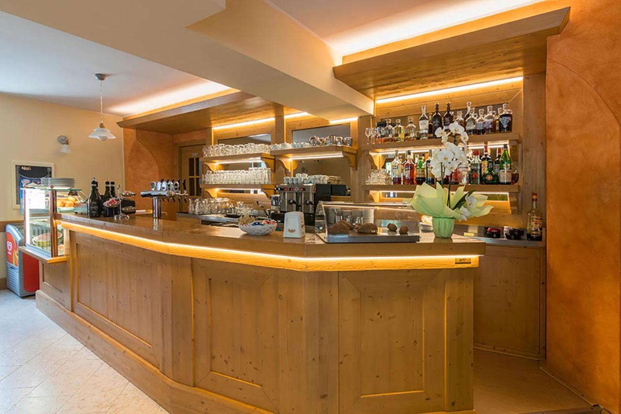 Locanda Alpina Ala Esterno foto