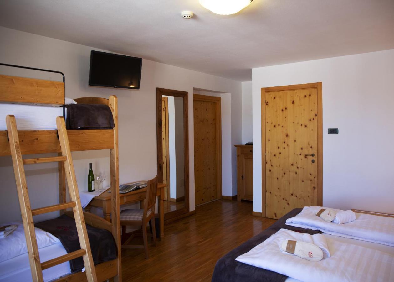 Locanda Alpina Ala Esterno foto